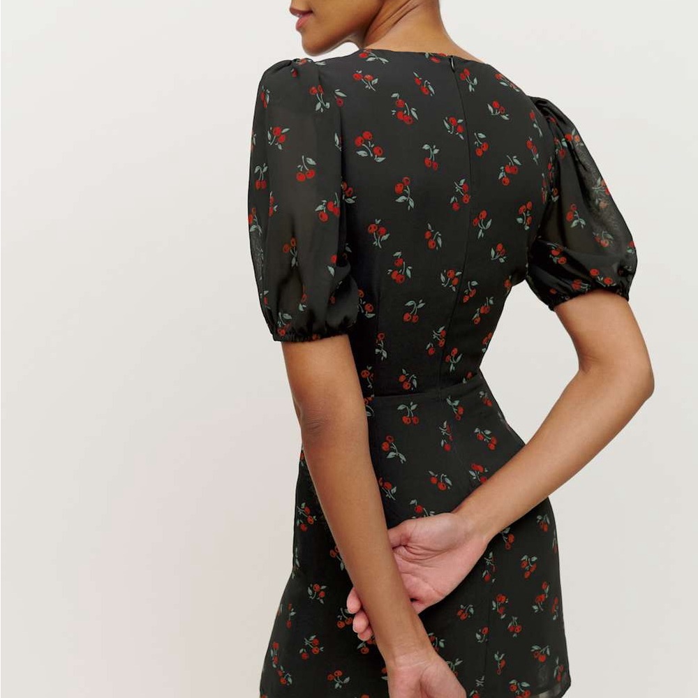 Reformation black cherry Morgan dress size 4 - Picture 2 of 4